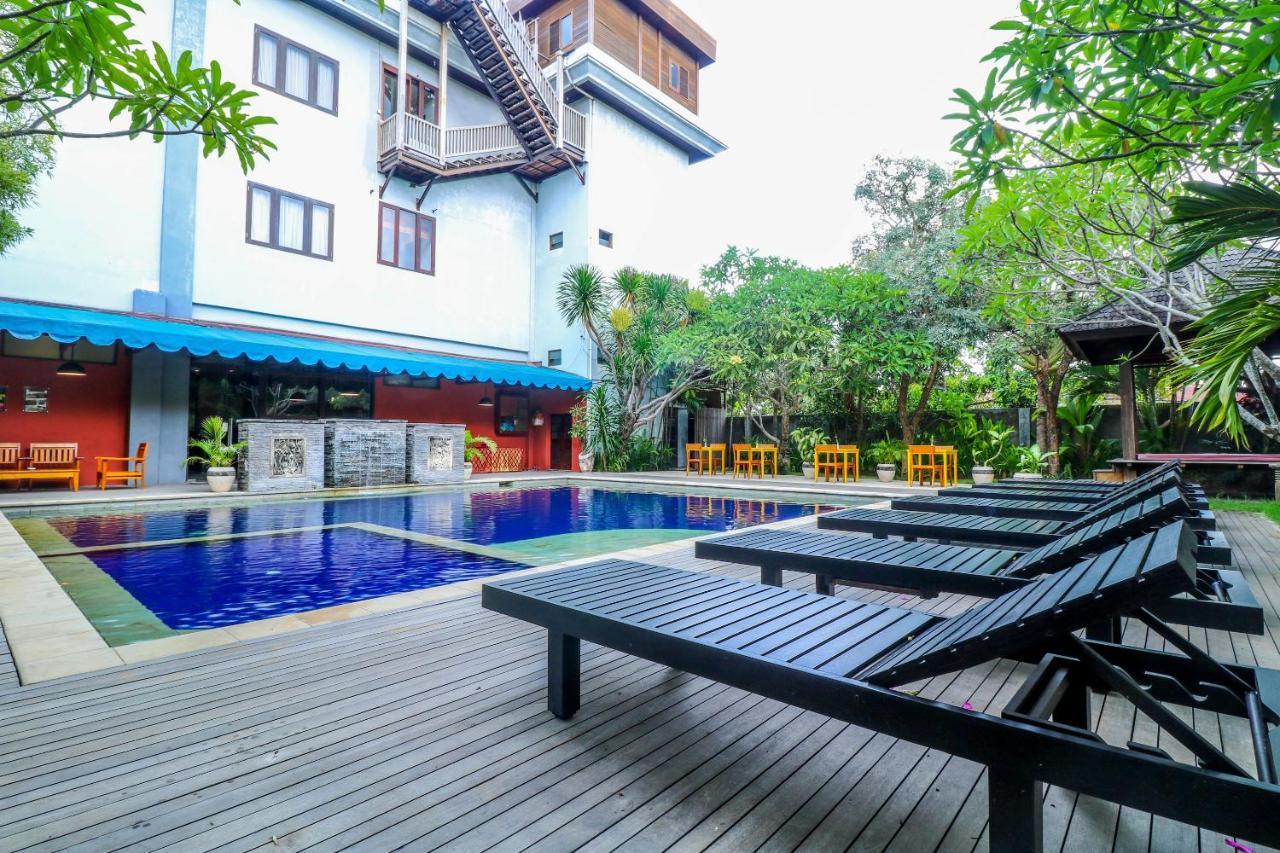 Capital O 2114 Grand Jimbaran Boutique Hotel Экстерьер фото