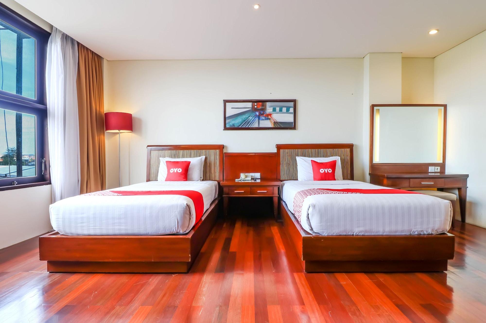 Capital O 2114 Grand Jimbaran Boutique Hotel Экстерьер фото